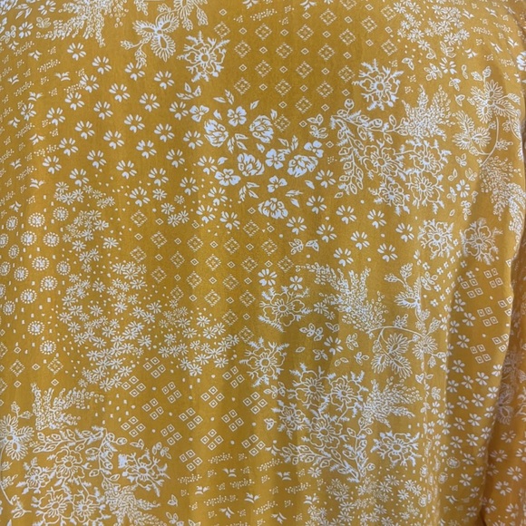 Yellow floral dress 🖤 - Picture 11 of 12